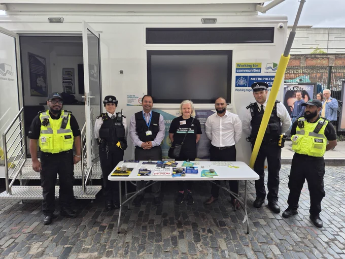 Cllr Kabir Ahmed, Cabinet Member for Regeneration, Inclusive Development and Housebuilding, the THEOs, Tower Hamlets Task Force, the Street Cleaning Team and our Safety Surgery Officers at an ASB Awareness Week event