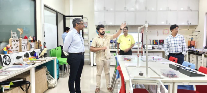 Dr. Vijay Borges, exploring various activities on mathematical thinking in the STEM tinkering lab at IISER PUNE 