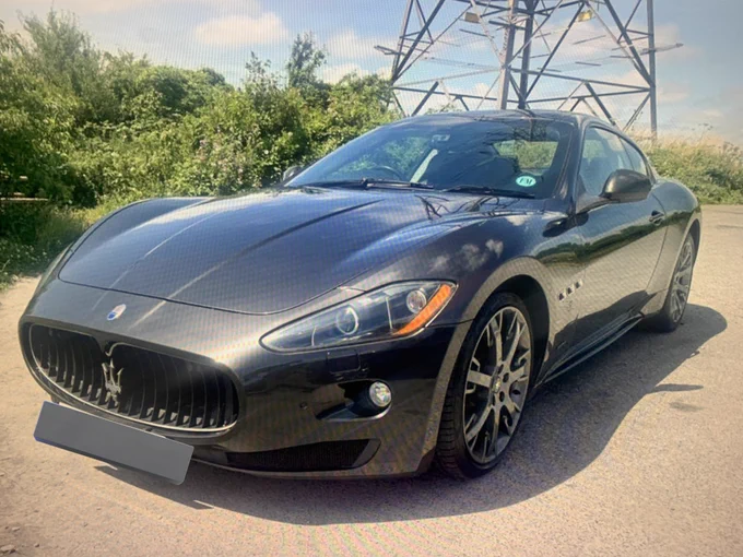 Maserati Granturismo in dark grey with Neptune alloys