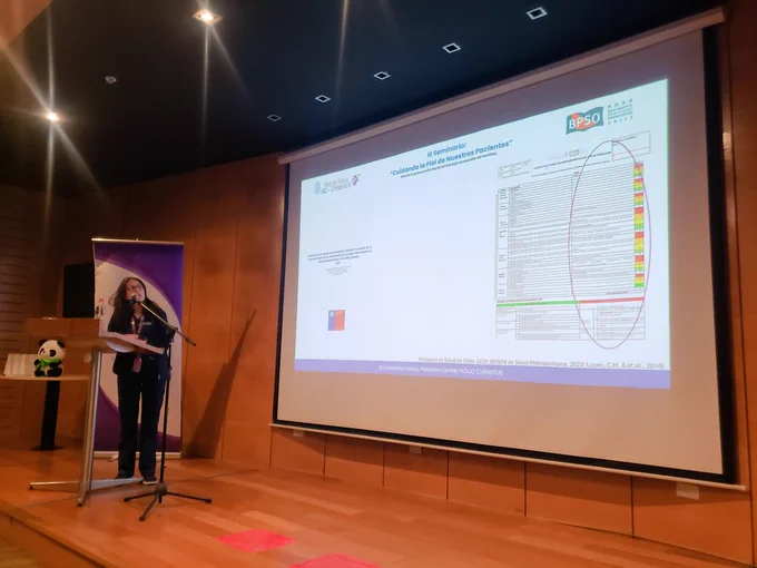 Con mucho orgullo, realizamos el 15 de julio nuestro 3er Seminario de Cuidando la piel de nuestros pacientes.
Destacados e interesantes temas, a cargo de Champions de diferentes areas de la Red se presentaron con activa participacion del auditorio.
Vamos por mas....