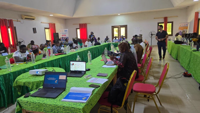 In 2024, heavy rains and the overflow of the Logone and Chari rivers caused devastating floods in the Far North region of Cameroon. The impact was severe:
490,000  people affected
56,000 homes damaged
85,000 hectares of farmland submerged
260  schools and 65 health centers impacted
32 cholera cases reported in Diamaré district (as of December 2, 2024)
These floods had serious short- and medium-term consequences for food security, nutrition, education, and public health.
Anticipatory Action Measures
Organizations like FAO and partners implemented anticipatory action to reduce the impact of the floods. These included:
Early warning systems to monitor rainfall and river levels
Pre-positioned emergency supplies in community warehouses (Blangoua, Makary, Koza, Mora)
Sandbags and temporary dikes to protect vulnerable areas
Community committees trained to coordinate local responses
Plan International is advocating for the inclusion of education in this context.
