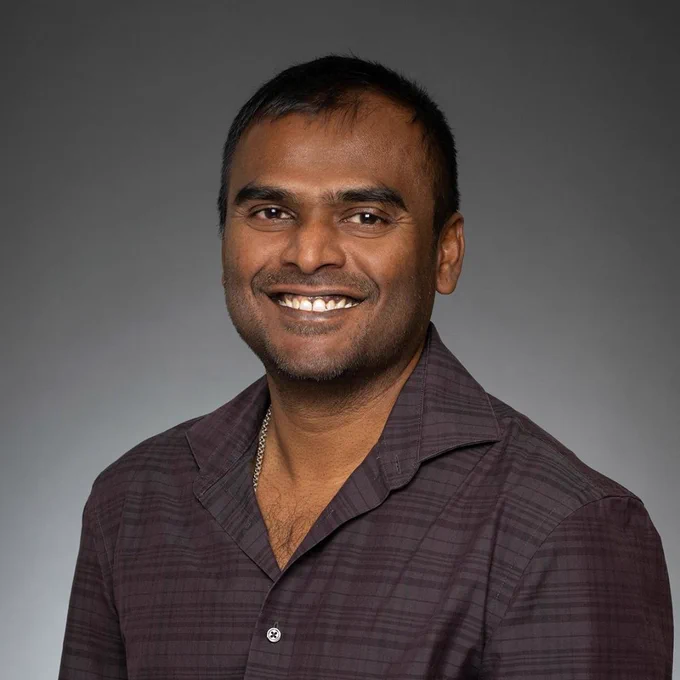 Portrait of Dr. Suresh Gadde — Assistant Professor in the Faculty of Medicine