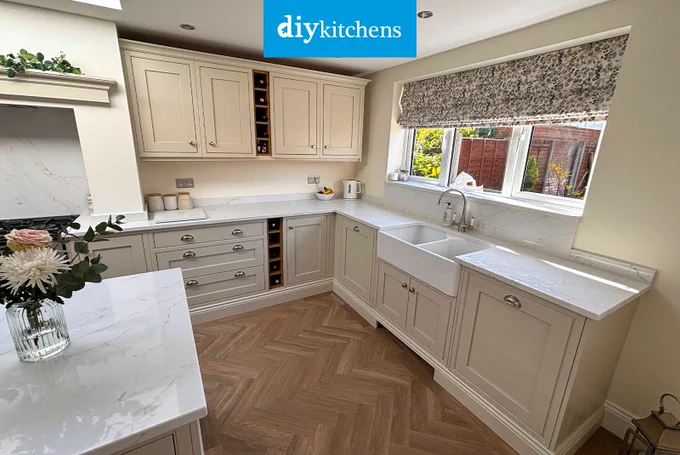 An Innova Helmsley Mussel Inframe #kitchen | DIY Kitchens