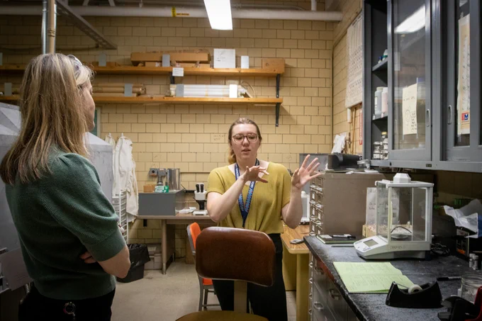 One of our SULI undergrads explains the crystal growth process in the lab. 