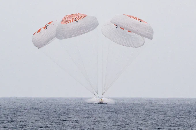 The SpaceX Crew Dragon Endurance spacecraft is seen as it lands with NASA astronauts Anne McClain and Nichole Ayers, JAXA (Japan Aerospace Exploration Agency) astronaut Takuya Onishi, and Roscosmos cosmonaut Kirill Peskov aboard in the Pacific Ocean off the coast of San Diego, Calif., Saturday, Aug. 9, 2025. McClain, Ayers, Onishi, and Peskov are returning after seven-months in space as part of Expedition 73 aboard the International Space Station. Photo Credit: (NASA/Keegan Barber)