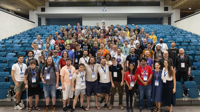 Group photo of first day of GUADEC 2025