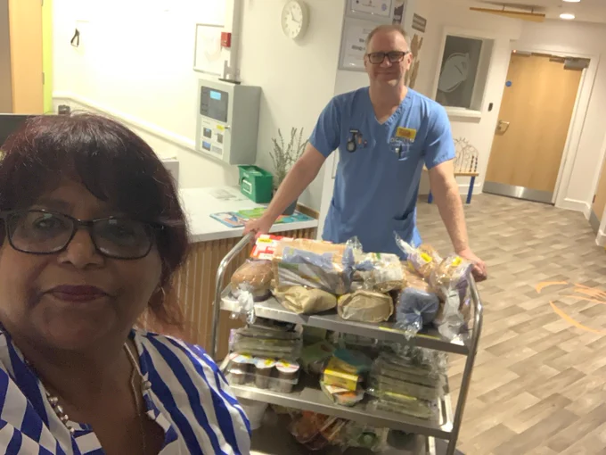 Love or Not 😎 Marmite Mac & Cheese!  Not in #landfill #landwaste but food on table to support families. 

distributing food to families, blue light workers to help with #CostOfLivingCrisis  

M&S Foodhall - Cannock
Oak Tree Trust Walsall
Balbir Seimar

#balseimar
#balbirseimar
#volunteersmakeadifference
#volunteersmakeadifference
#volunteering
#communitymatters
#letsgetwasupdone