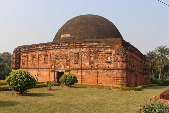 Eklakhi Mausoleum, Pandua, 1425