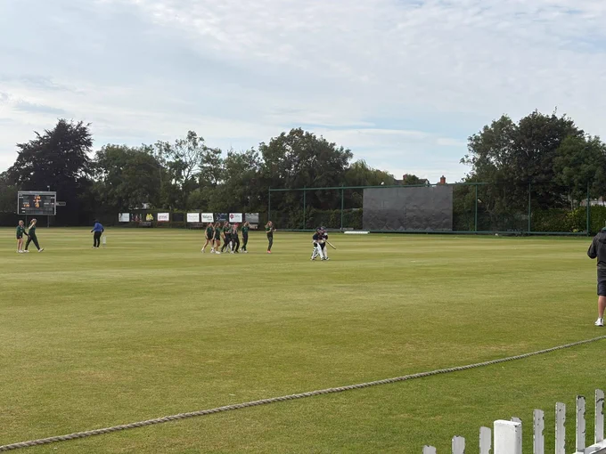 Innings break here in clontarf and Bonds Glen have set a target of 115-9 with Merrion out shortly to bat