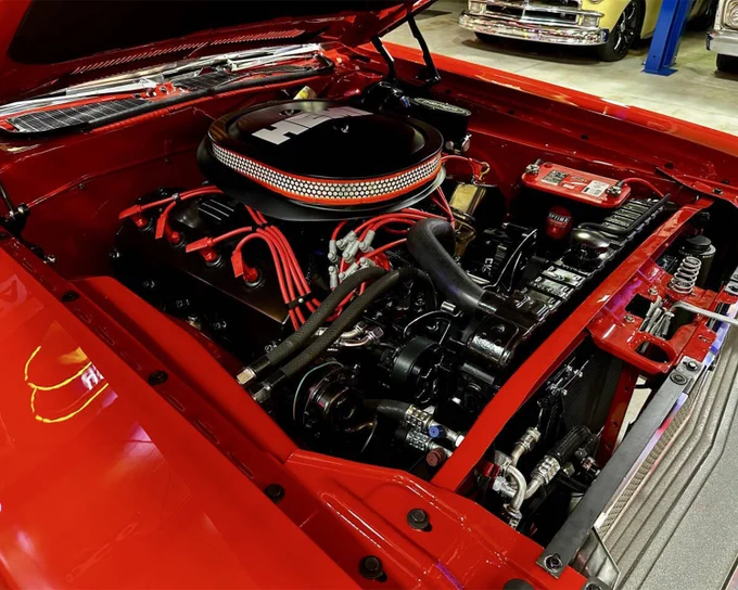 Big HEMI energy. This custom 1970 Dodge Challenger R/T is powered by 472ci HEMI engine mated to a rebuilt matching-numbers 4-speed manual transmission. Catch it at the 2025 Scottsdale Fall Auction!
