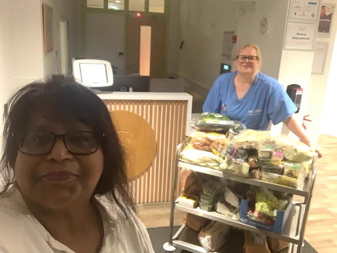 Global warning is real and our efforts to rescue fresh food from ending up in #landfill #landwaste #environment, Delivering to Rivers House , families. Acorn Hospice , emergency workers to help #costoflivingcrisisuk
Prayers for good health and speedy recovery for dearest Madeleine Holland 

Balbir Seimar
Oak Tree Trust Walsall
#VolunteerWeek2025
#volunteeringmatters
#costoffoodcrisis
#volunteering
#volunteersmakeadifference
#volunteersmakingadifference
#balseimar
#balbirseimar
#letsgetwasupdone
#communitymatters