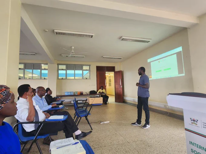 DICTS has been part of the team orienting Graduate students Institute of Gender and Development studies. 

These are MA students in Gender studies & Development studies.

They were told about the #ICTservices, portal, email, fuel activation & how to access WiFi. #orientation 