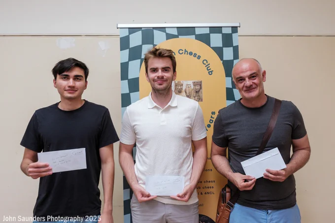 GM Jakub Kosakowski (Poland, centre) won the 2025 Kingston Invitational All-Play-All. In shared second place, FM-elect David Maycock Bates (Mexico, left) and IM Ivan Valles Moreno (Spain)