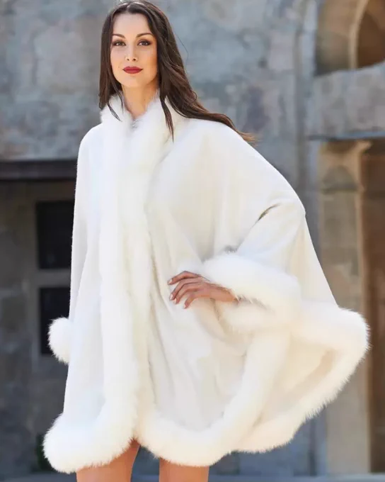 cashmere cape in white