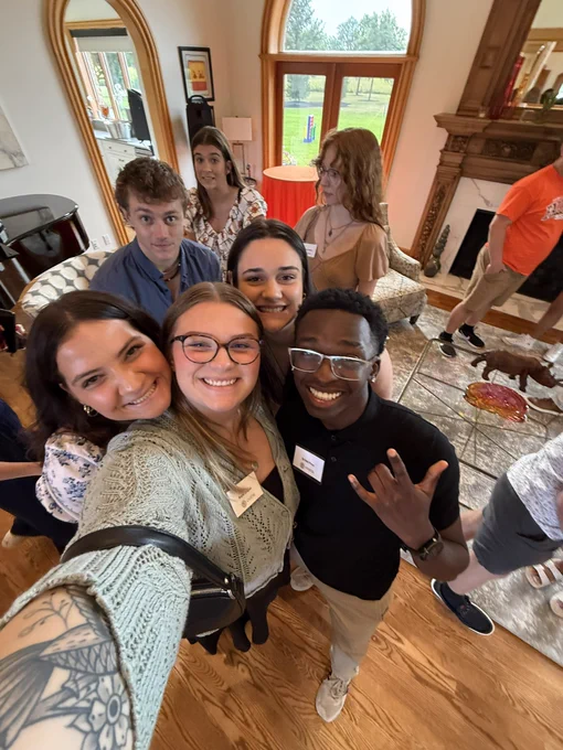 BGSU Orientation Leaders take selfie