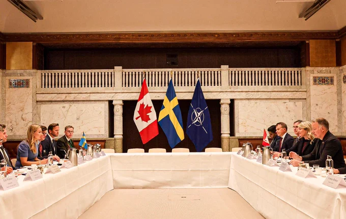 Minister Joly meeting with government officials in Sweden. 
