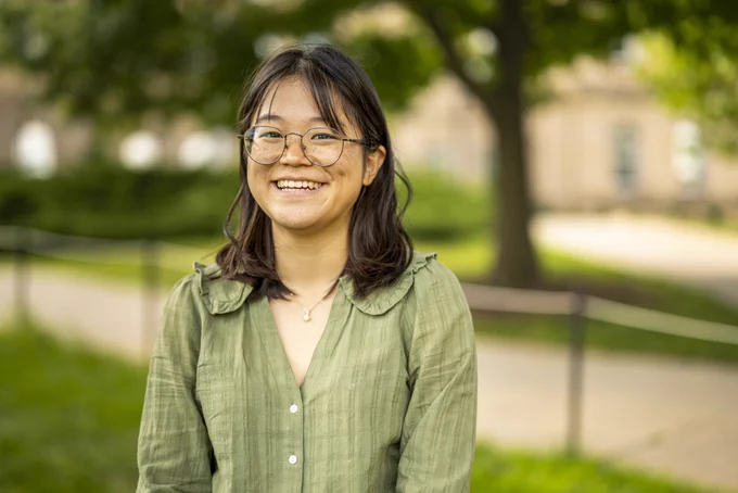 Portrait of Heewone Lim.