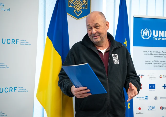 Auke Lootsma, UNDP Resident Representative in Ukraine, delivers remarks during the opening of the rehabilitated community hub in Zavodske, Mykolaiv Oblast, implemented jointly with UNHCR through the Ukraine Community Recovery Fund.