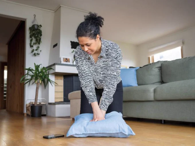 Learn CPR in 15 minutes for free with RevivR - British Heart Foundation. 