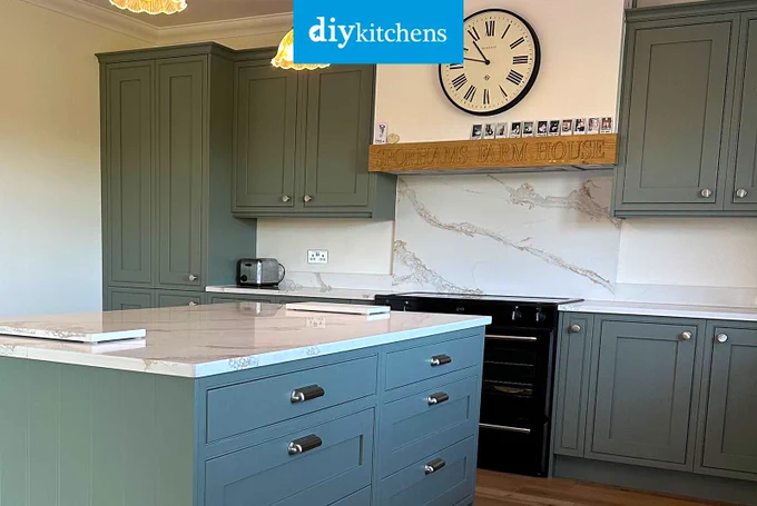 An Innova Helmsley Reed Green Inframe #kitchen | DIY Kitchens