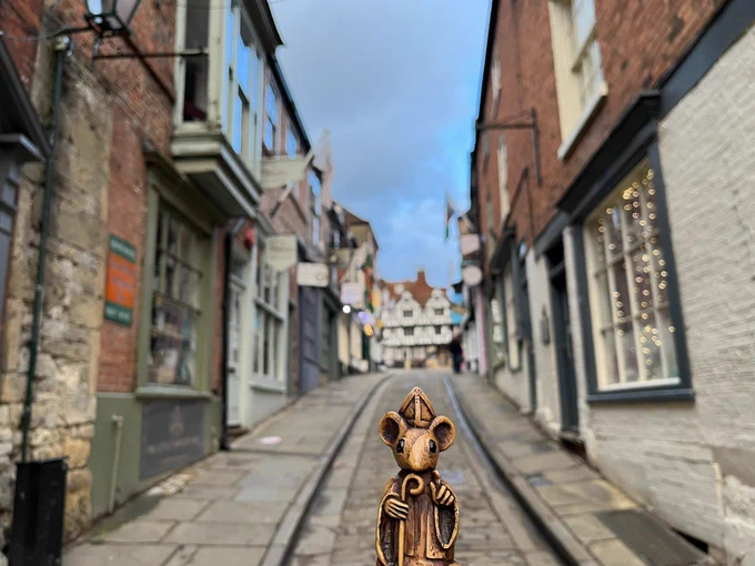 The mouse on the streets of Lincoln.