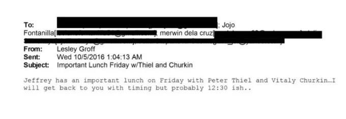 Screenshot eines internen E-Mails aus den sogenannten Epstein Files (Oktober 2016). Betreff: „Important Lunch Friday w/ Thiel and Churkin“. In der Mail wird ein geplantes Mittagessen von Jeffrey Epstein mit Peter Thiel und dem russischen Diplomaten Vitaly Churkin erwähnt. Mehrere Namen sind geschwärzt.