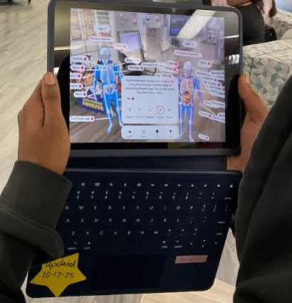 viewing 3d human models using merge.edu augmented reality