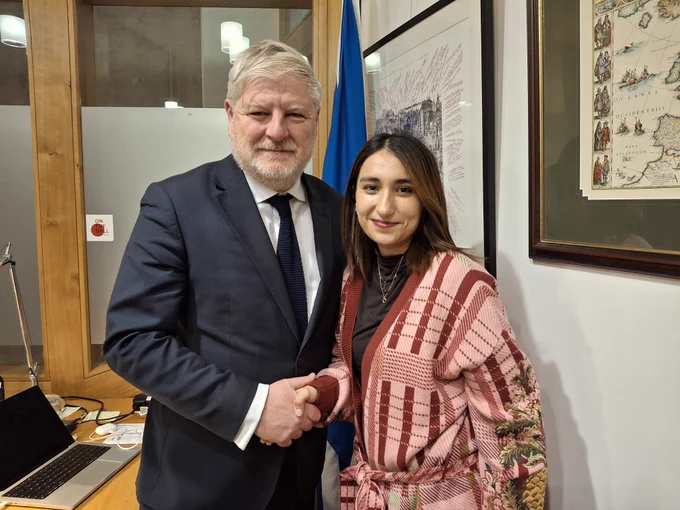 External Affairs Secretary Angus Robertson with the Ambassador of Colombia to the UK Laura Camila Sarabia Torres.