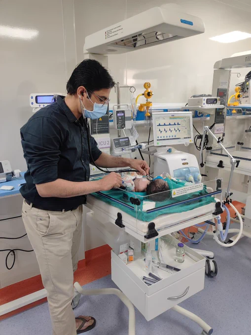 Proud moment for Global Medicare Systems as we successfully installed and commissioned the Dräger Babylog VN600 neonatal ventilator at Arogyam Multispeciality Hospital & Research Center.
