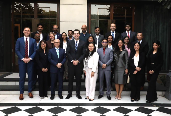 Under Secretary William Kimmit meets the CS New Delhi team.