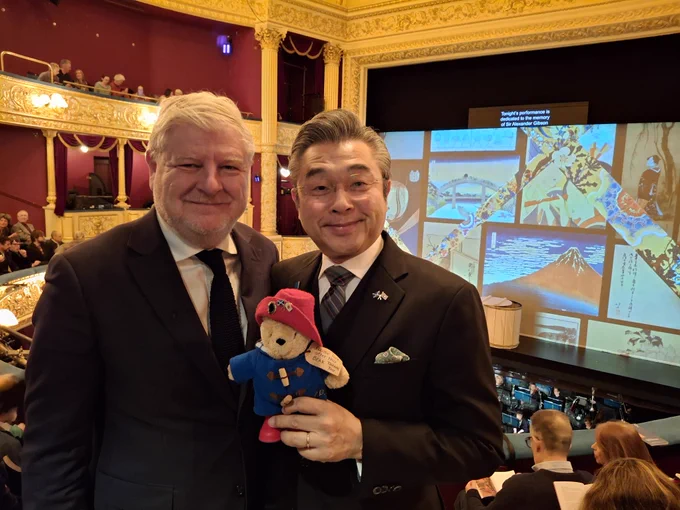 Culture Secretary Angus Robertson with Japanese Ambassador Hiroshi Suzuki.