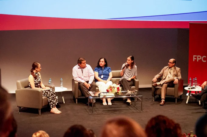 Junto al ministro de Salud, la directora general del INSNSB, Dra. Zulema Tomas, participó del lanzamiento del Observatorio de Cáncer de la @FPCPERU, plataforma que presenta datos sobre el cáncer a nivel nacional, lo que se convierte en evidencia útil para la toma de decisiones.