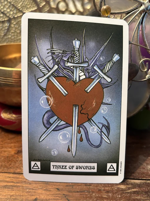 COTD *3 of Swords* Sometimes the pain and trauma you experience are sent to help you burn off negative Karma. While painful experiences are generally not enjoyable, try not to shortcut your way through them.   

#cardoftheday