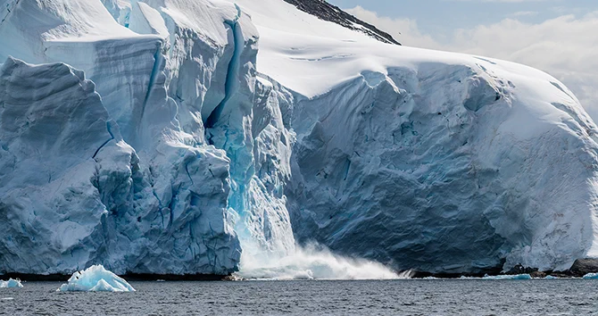 Ice sheet melting in Antarctica.
Image credit: Shutterstock/Goldilock Project 
