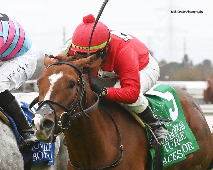 Aces Honor winning the Bob Bork Texas Turf Mile. Jack Coady Photography