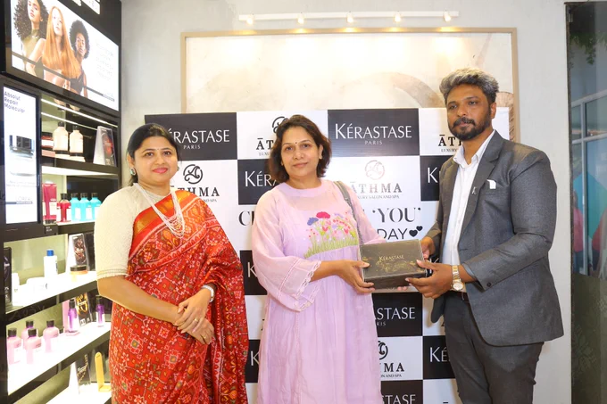 Athma Luxury Salon Celebrates International Women’s Day with Kérastase Paris Experience 

Hyderabad, March 2026: On the eve of International Women’s Day, the Kérastase Paris Experience was hosted at Athma Luxury Salon, Gachibowli at the Kotak Pullela Gopichand Badminton Academy in Hyderabad. The special celebration brought together prominent personalities, socialites, and badminton players for a day dedicated to beauty, wellness, and women’s empowerment

The occasion was graced by Lakshmi Pullela Gopichand along with Dr. Loukya, Dr. Swetha, Neelima, Anjali, Usha, Rani Reddy, Madhuri, Dr.Keerthana and several noted badminton players and city socialites. The gathering reflected the spirit of celebration, confidence, and camaraderie among women from different walks of life.
