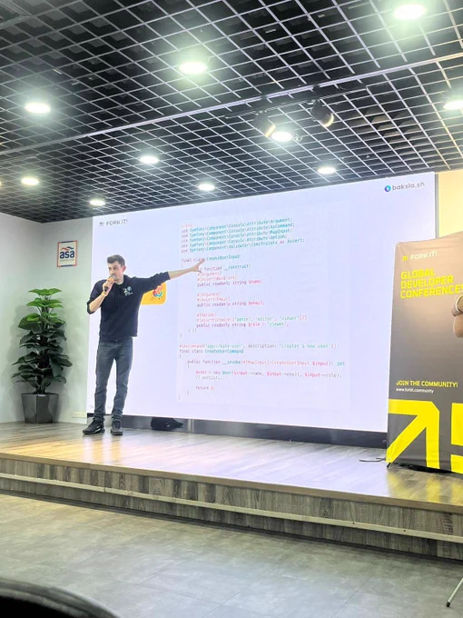 Me showcasing the wonders brought to the Symfony Console lately