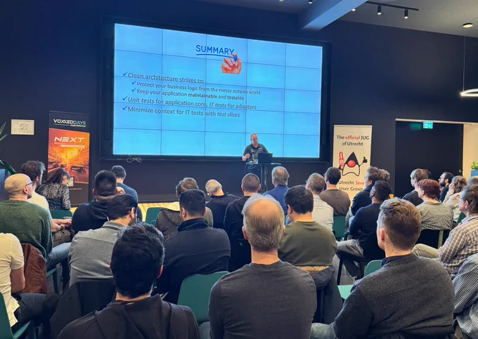 Michel Schudel talking about Clean Architecture at Utrecht JUG