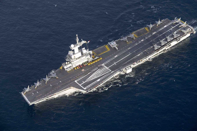 FS Charles de Gaulle underway.
