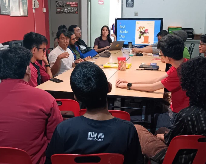 Celebrating Red Books Day

Discussion