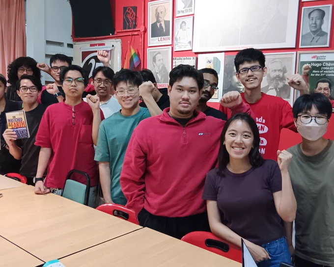 Celebrating Red Books Day

Group photo