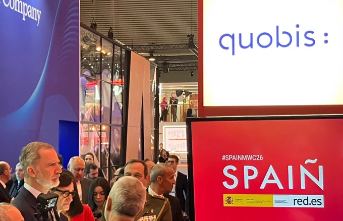 S.M. el Rey Don Felipe VI  visiting Quobis booth at MWC26