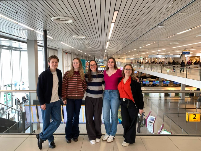 Today is the day! Vlnr Tycho, Fleur, Birgit, Kimberley en Eline - Validators