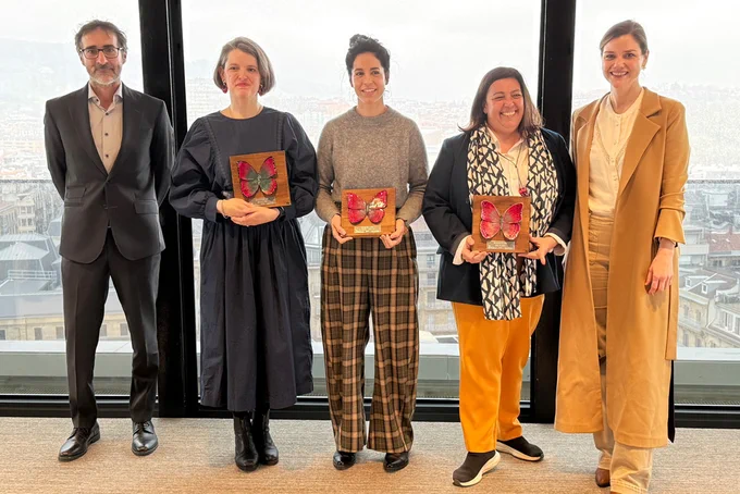 Iñigo Olaizola, director gerente de Fomento de San Sebastián; Bella Bowring, de Gerald's Bar; Marta García, CFO Multiverse Computing; Celia Rogero, investigadora; y Ane Oyarbide, concejala de Economía y Empleo Local.