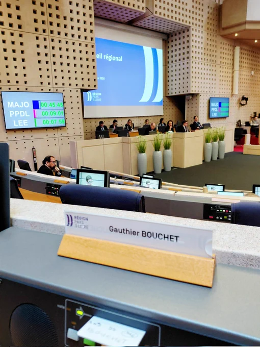Aujourd'hui à Nantes, pour défendre les intérêts des Ligériens en session plénière du conseil régional !
#RN #RNPdL #DirectPdL