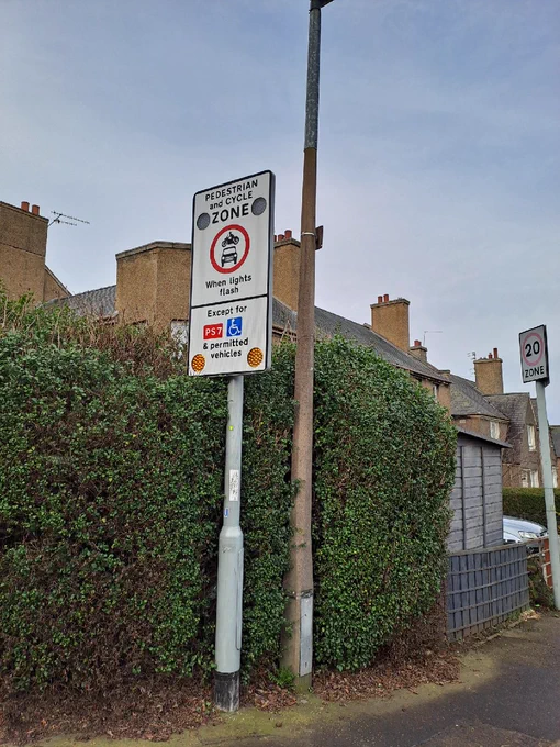 School street zone signage