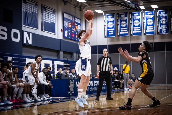 4-year coaches. 
Carson McCormick.
Team Captain| Winner | Coachable | High Academic |
45% career 3pt shooter (178/395).
13ppg | 3 asst | 2rebs
