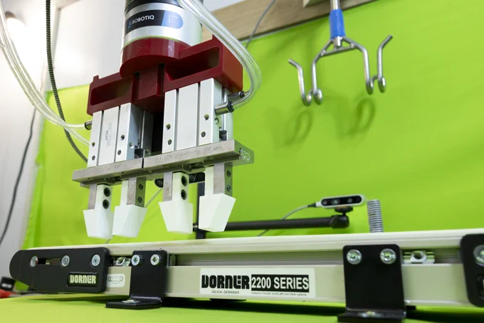 ChicGrasp robotic arm