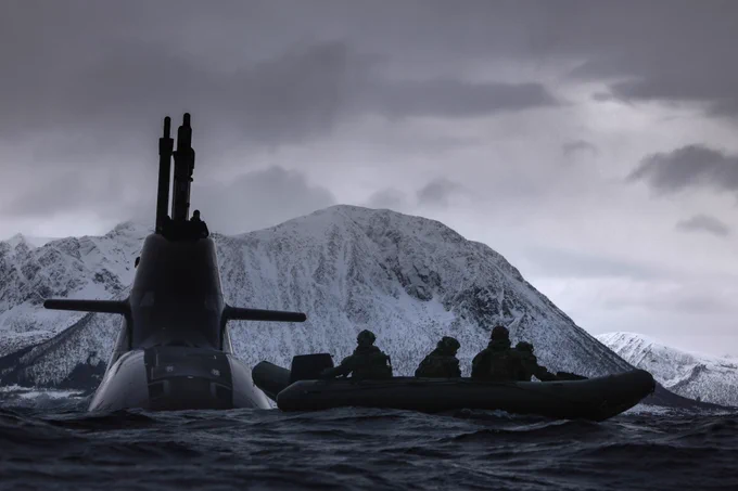 UK Commando Force work with German U-Boat S185 in the harsh environment of the Arctic Circle.
