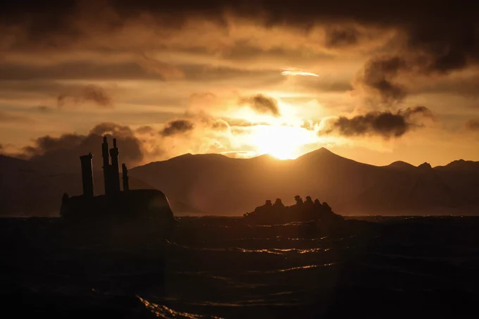 UK Commando Force work with German U-Boat S185 in the harsh environment of the Arctic Circle.
